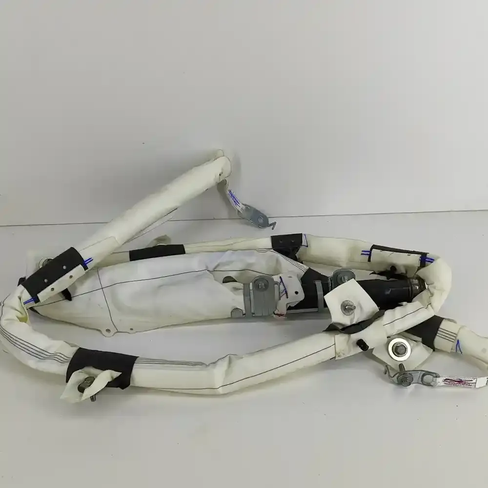 640452901F штора подушок безпеки Tesla Model 3 2019