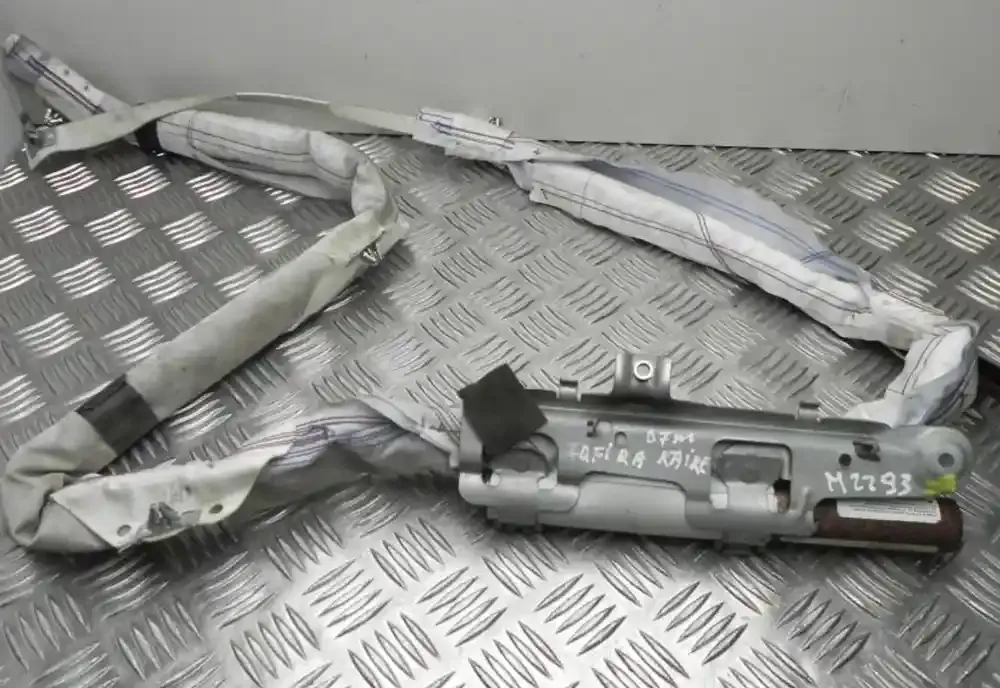 M2293 штора подушек безопасности Opel Zafira B 2007