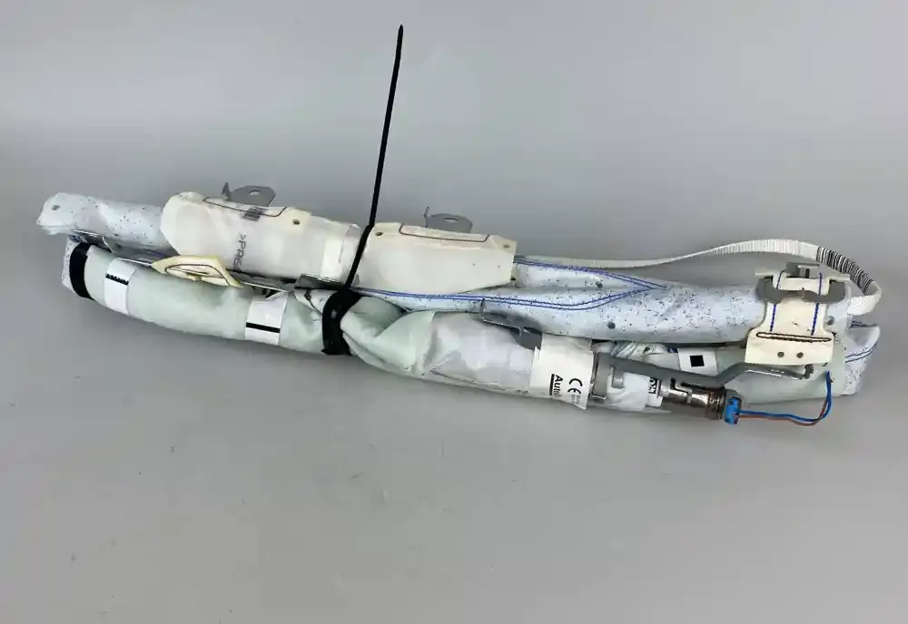 H15084601 штора подушок безпеки Nissan Qashqai 2018