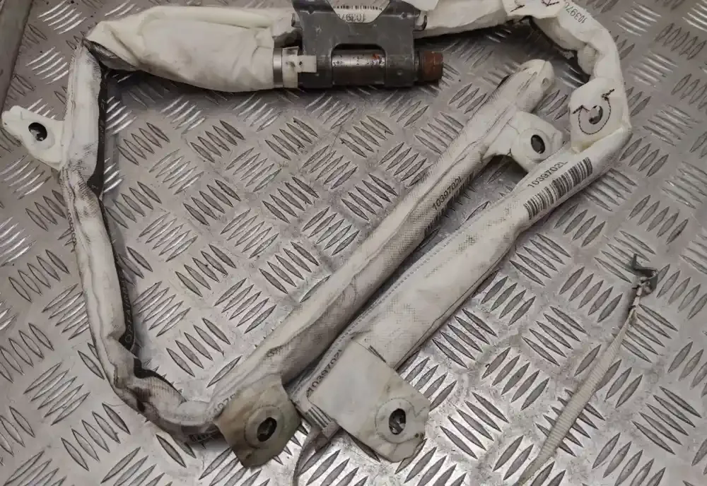 84735580707 штора подушек безопасности BMW 7 G11 G12 2017