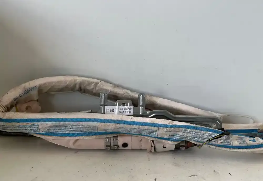 10B318XT0125 штора подушок безпеки BMW 5 F10 F11 2011