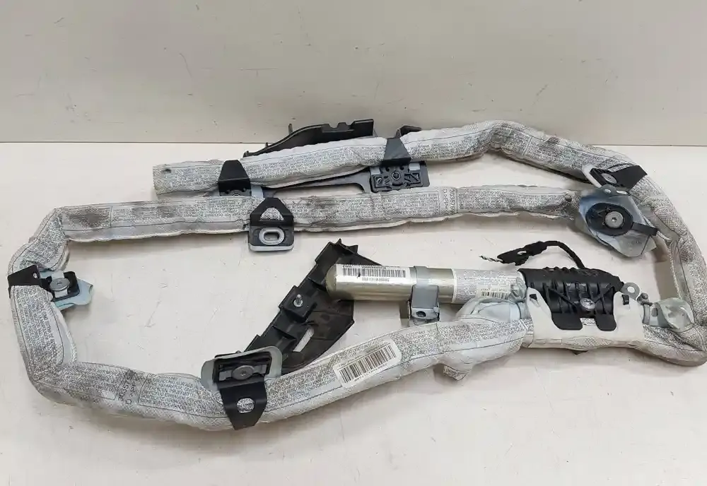 08B136LB4688S штора подушок безпеки BMW 3 E90 E91 2007