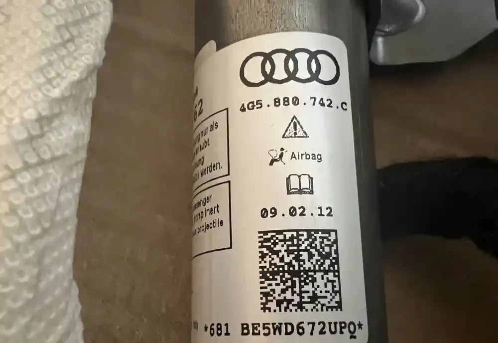 BB5WD6720R0 штора подушок безпеки Audi A6 C7 2012