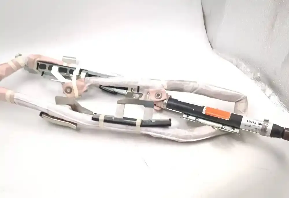 WJP0J005922 штора подушек безопасности Subaru Impreza III 2009