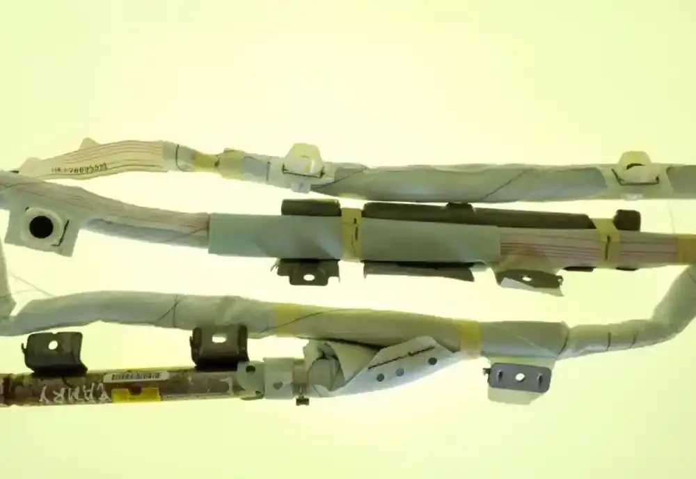 HKT76095593 штора подушек безопасности Toyota Camry 2007