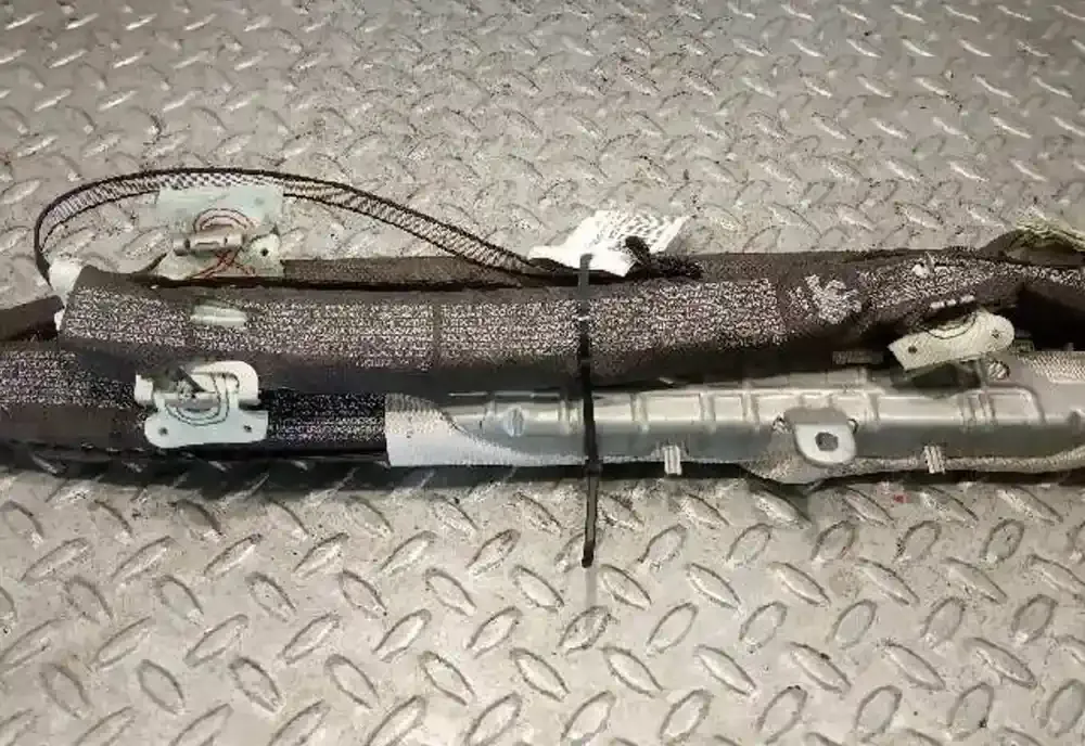 5XHBHC0402977 штора подушек безопасности Peugeot 308 2007