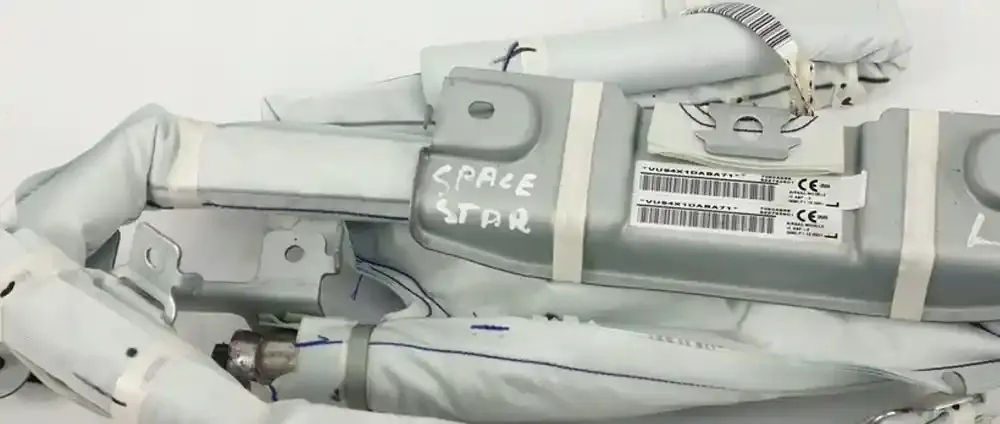 7030A335 штора подушек безопасности Mitsubishi Space Star 2014