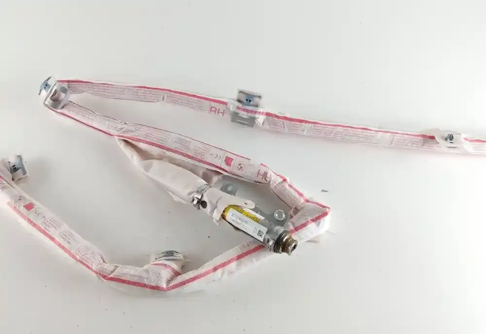 85732905206 штора подушек безопасности BMW 2 F46 2016