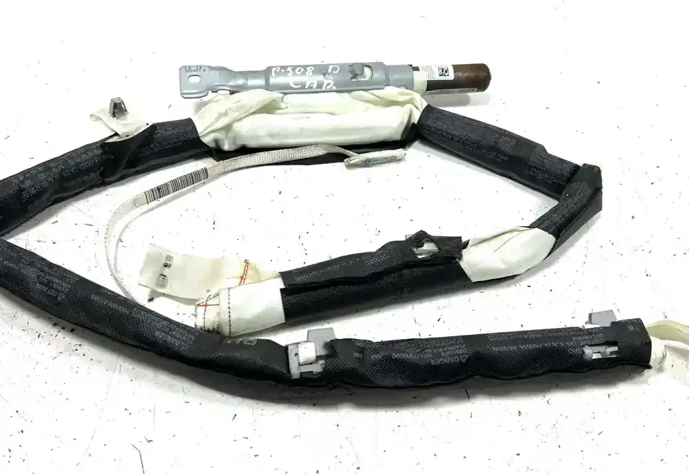 5XGBJC0026693F штора подушок безпеки Peugeot 508 2013