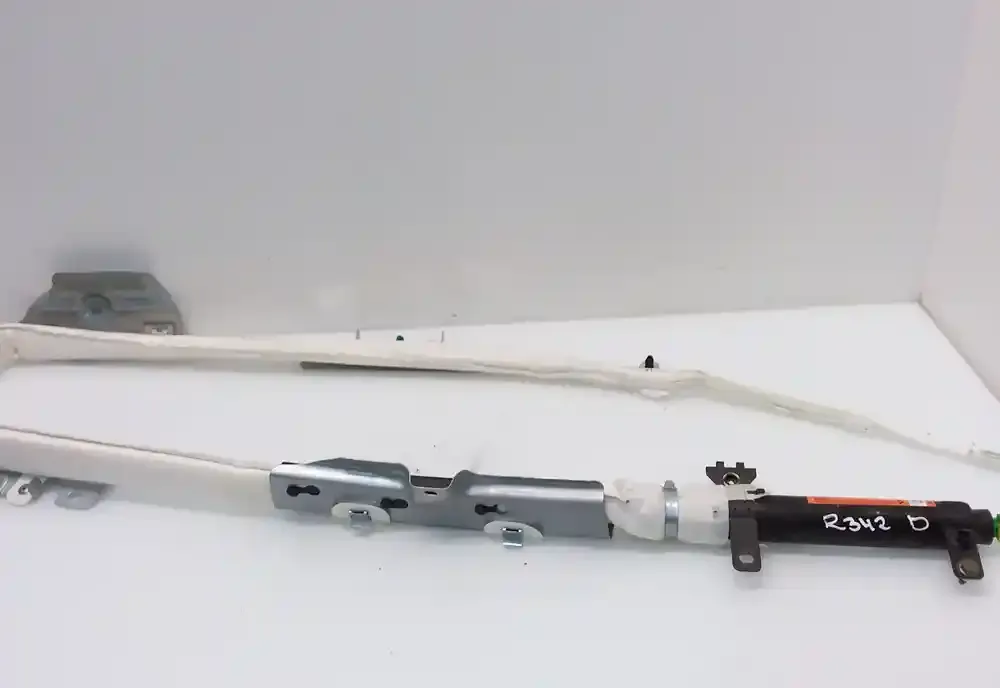 157601296059Q штора подушок безпеки Volvo V70 2001