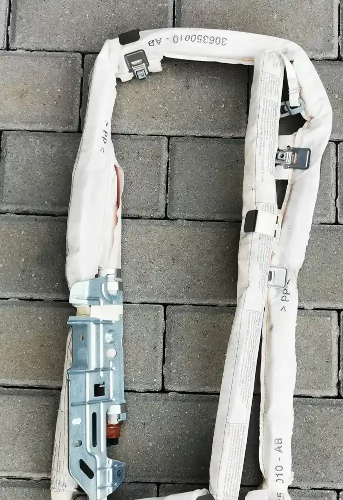 85911416810 штора подушек безопасности BMW 7 F01 F02 F03 F04 2009