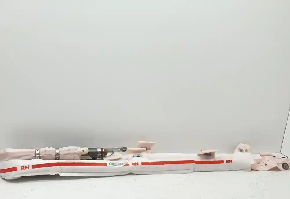 A14GM000523 штора подушок безпеки Tesla Model S 2014