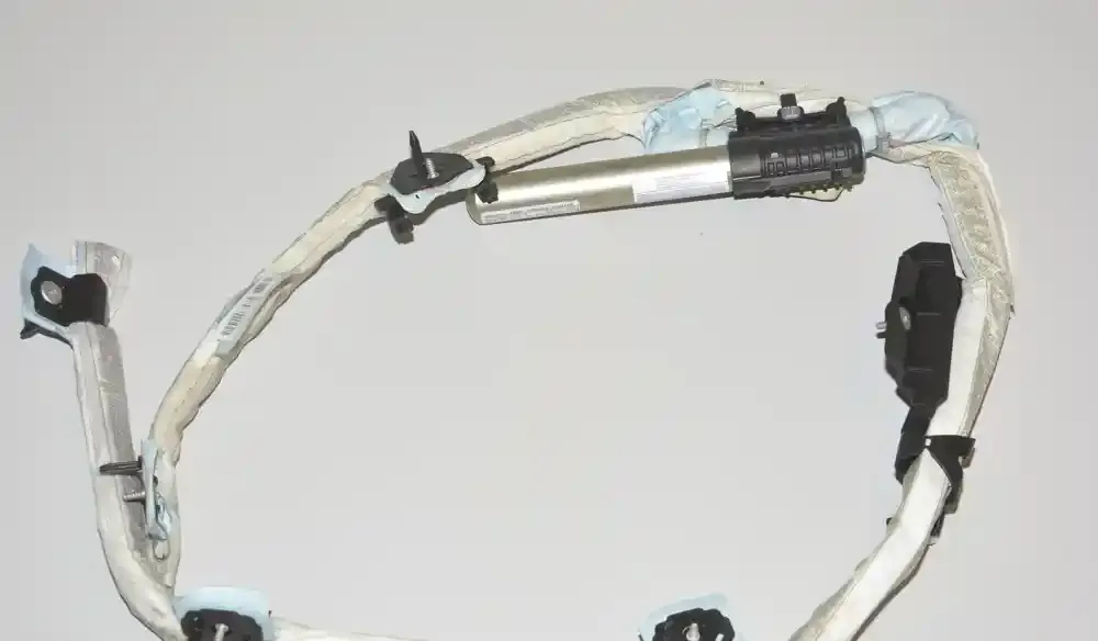 6956483 штора подушек безопасности BMW 1 E81 E87 2008