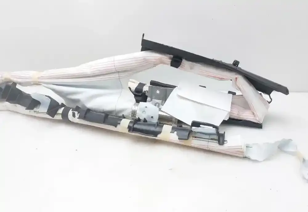 6218002260 штора подушок безпеки Toyota Corolla E120 E130 2019