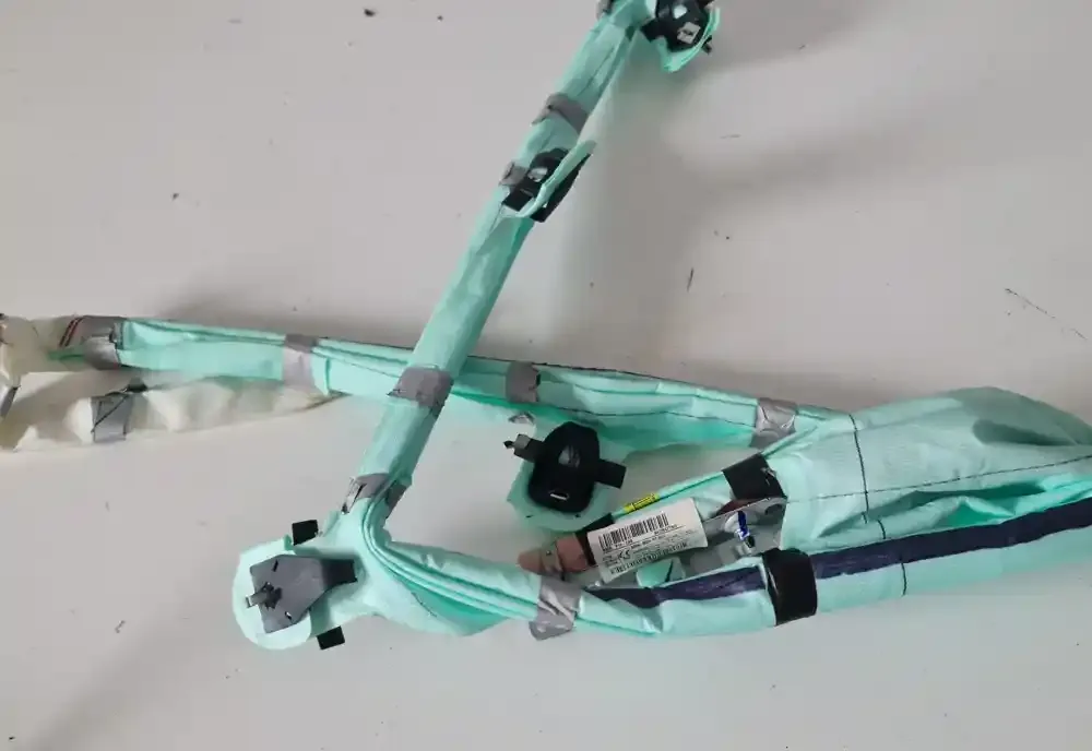 84728477308 штора подушок безпеки BMW X6 F16 2015