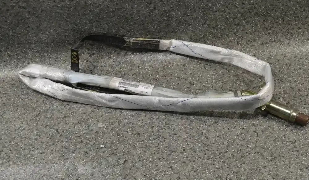 S1B8363A0634F штора подушок безпеки BMW 3 E46 2002