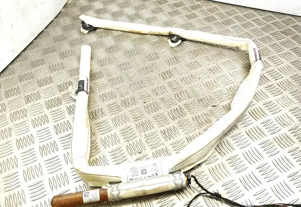 8572210461 штора подушок безпеки BMW 3 F30 F35 F31 2017