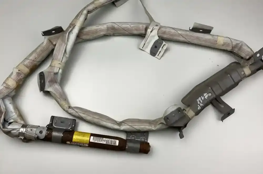 7030A081 штора подушек безопасности Mitsubishi Lancer X 2008