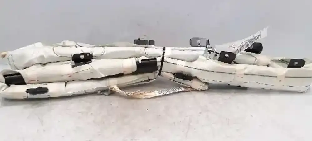 6072205500A штора подушек безопасности Mazda 3 2003