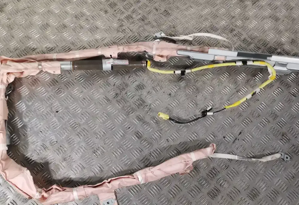 8520A007 штора подушок безпеки Citroen C-Crosser 2009