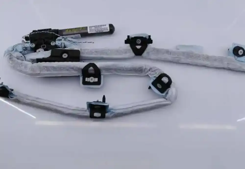 11B257DB0190V штора подушок безпеки BMW 1 E81 E87 2006