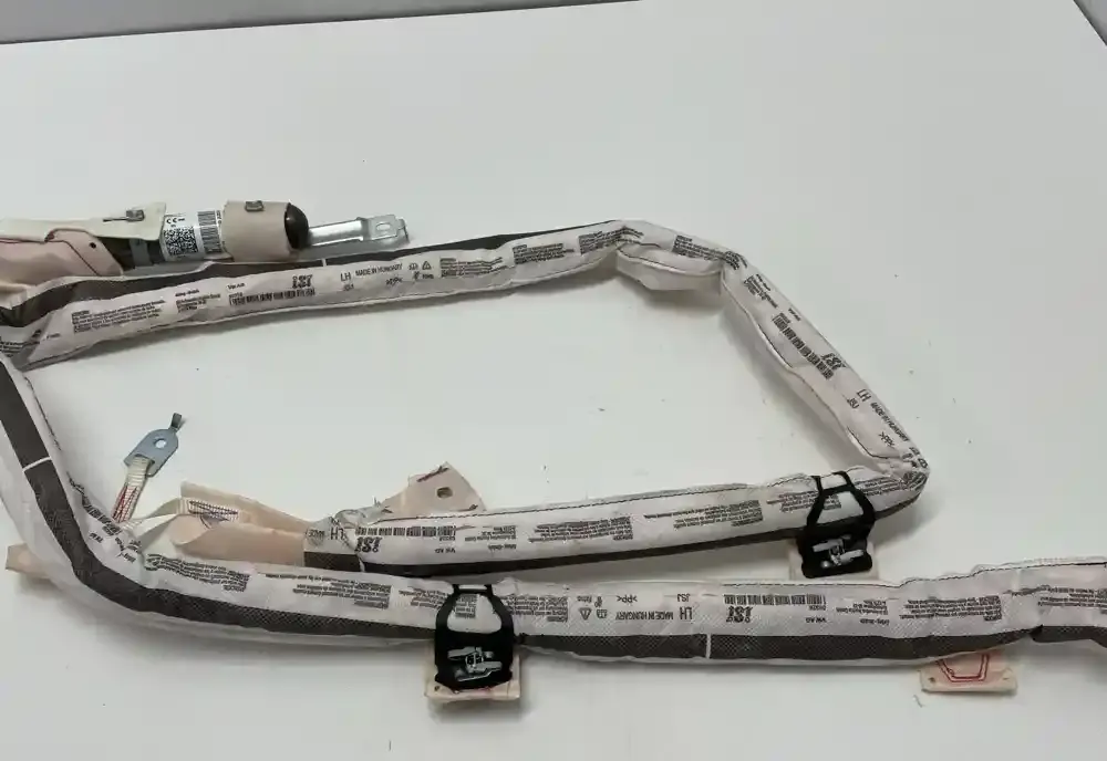 83F880741D штора подушек безопасности Audi Q3 F3 2019