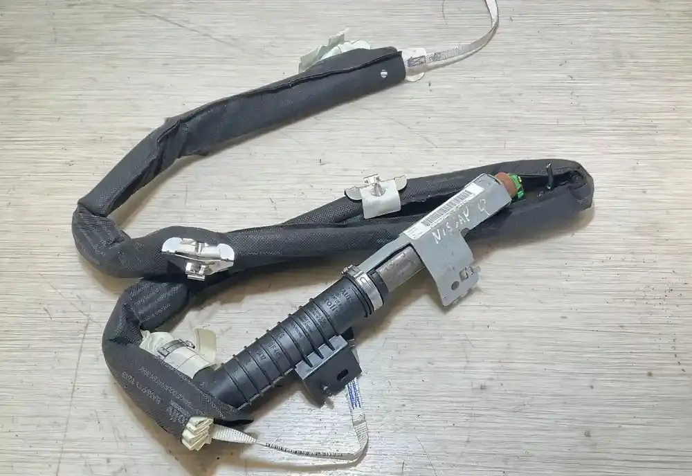 AYJD0082130798 штора подушок безпеки Nissan Qashqai+2 2008