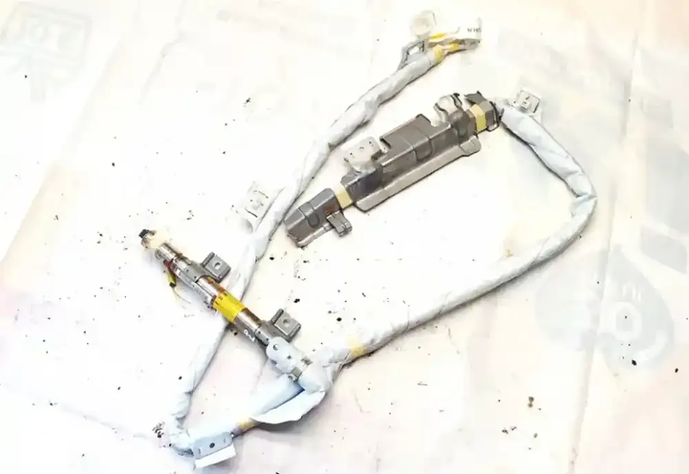 KGV87110895 штора подушок безпеки Toyota Auris 150 2008