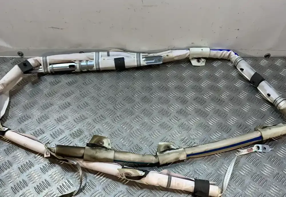 TSMSM2698U0073 штора подушок безпеки Chrysler Pacifica 2019