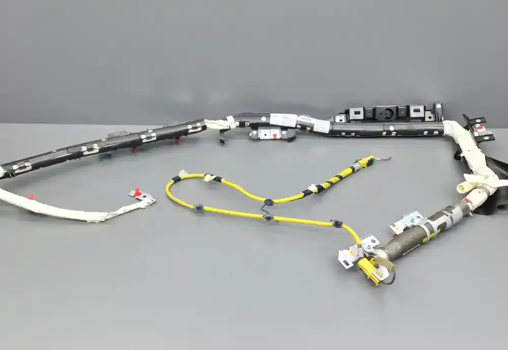 609690100F штора подушок безпеки Honda Accord 2009