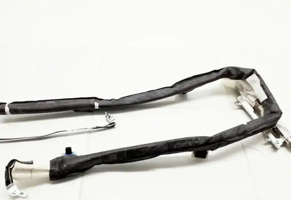 1173820628470012 штора подушок безпеки Toyota Yaris 2007