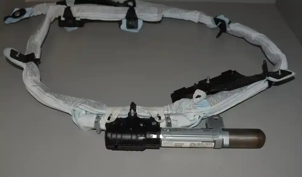 6966859 штора подушок безпеки BMW 3 E90 E91 2012