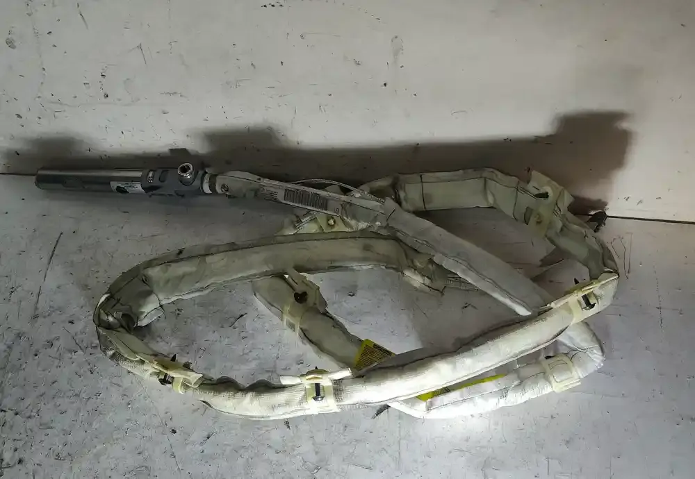 8469638501D штора подушок безпеки BMW 5 E60 E61 2006