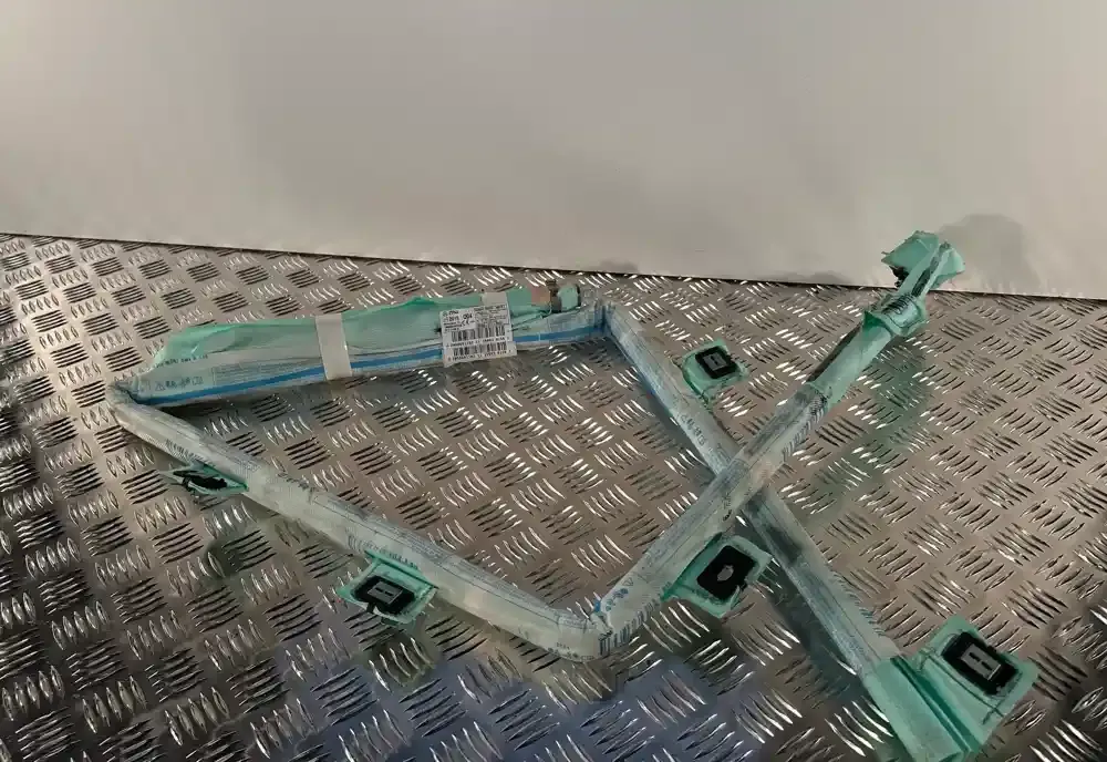 A2058601102 штора подушок безпеки Mercedes-Benz C W205 2016