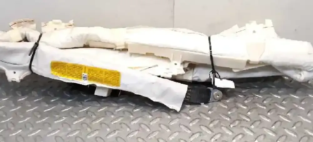72129143351 штора подушек безопасности BMW 1 E81 E87 2002