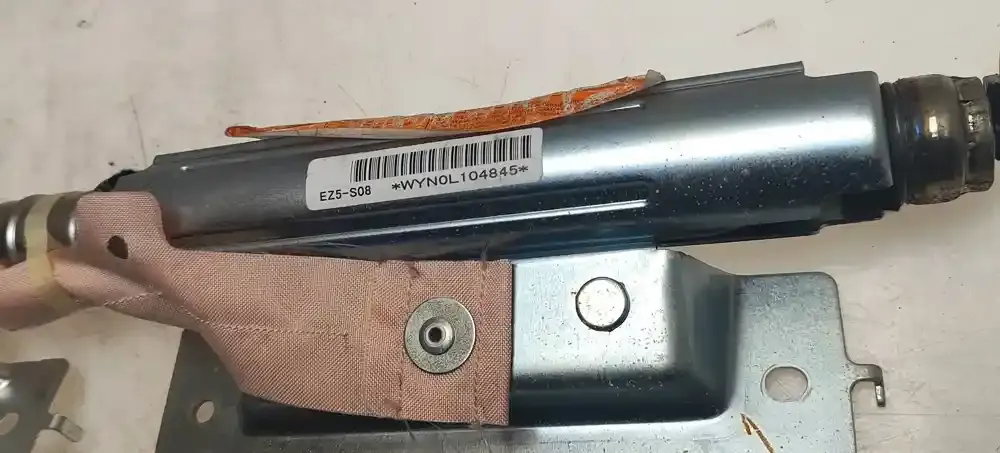 WYN00104845 штора подушок безпеки Subaru Outback 2009