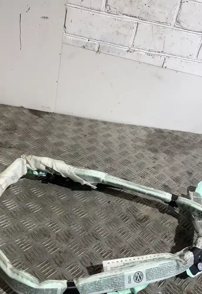 1031682970237 штора подушек безопасности Volkswagen PASSAT B6 2008