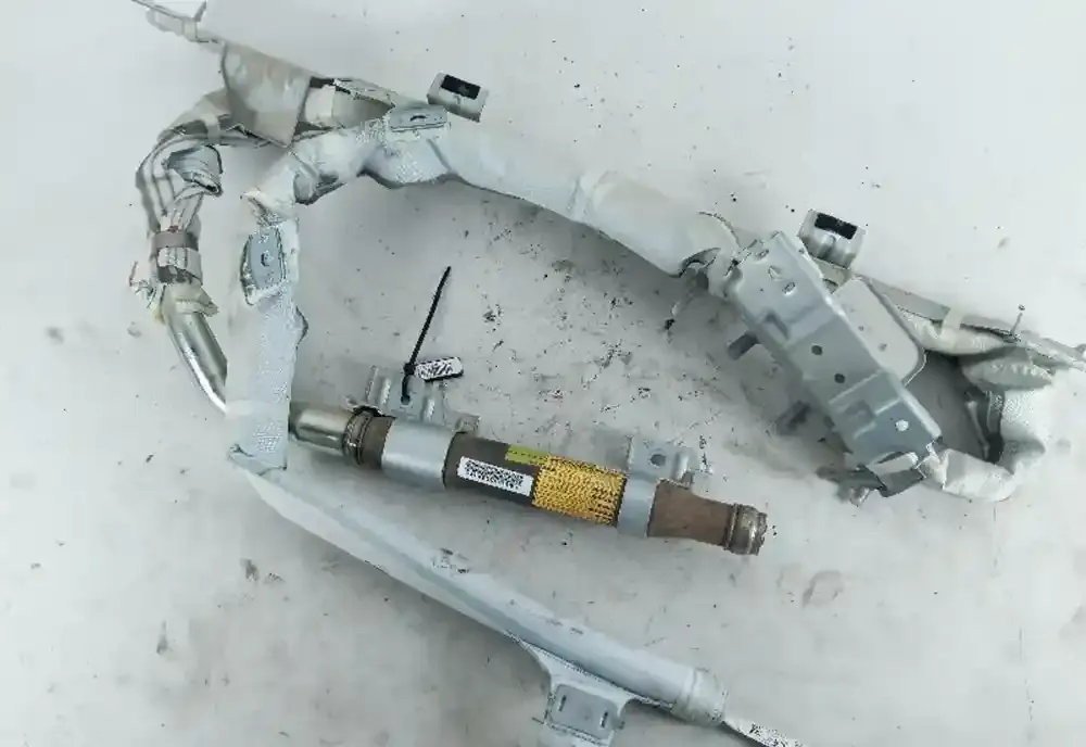 6218060100 штора подушек безопасности Toyota Land Cruiser (J120) 2015