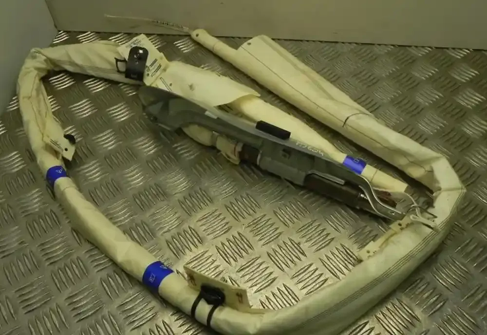 M3624 штора подушек безопасности Volkswagen Tiguan 2009