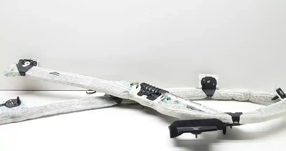 34014323A штора подушок безпеки BMW 1 E82 E88 2008