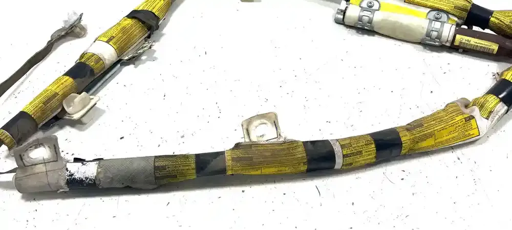 AFOW3HM09PBK штора подушок безпеки Toyota Avensis T270 2010