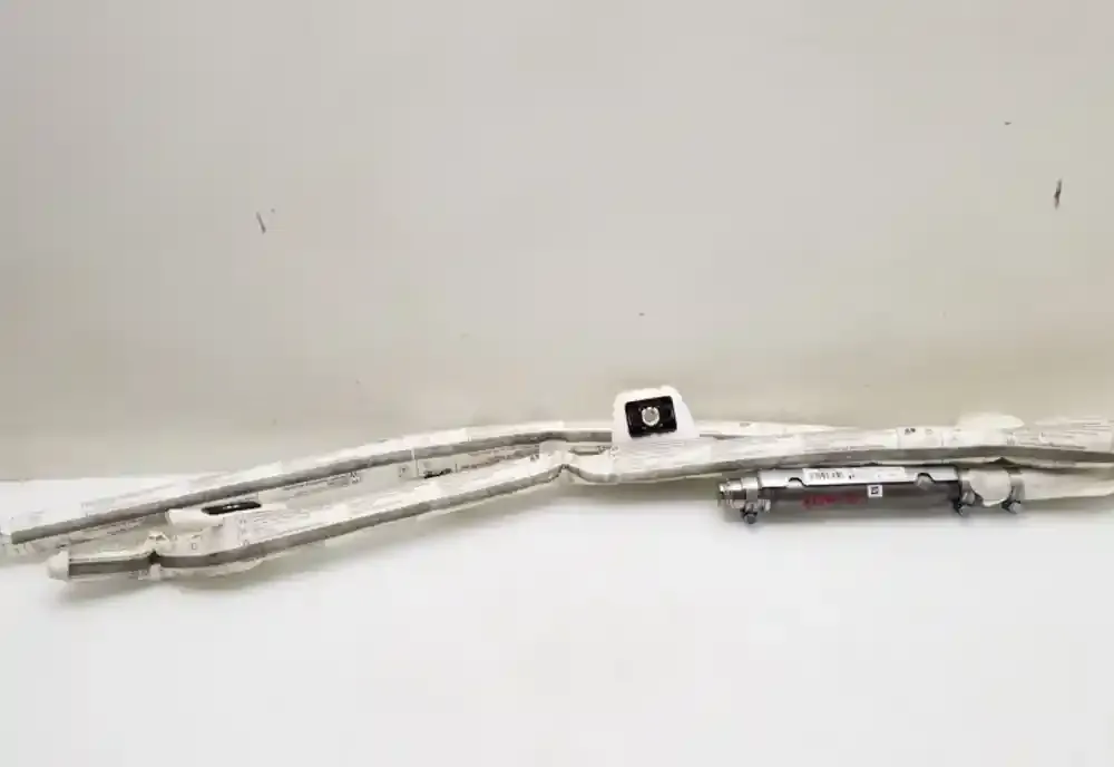 2124331015 штора подушок безпеки Mercedes-Benz C W204 2010