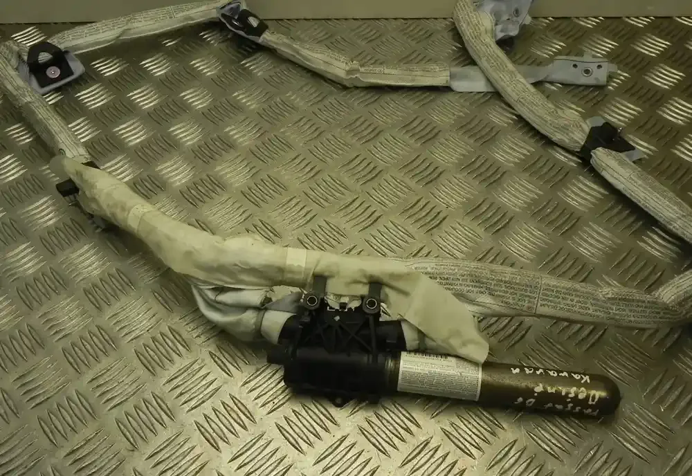 M4448 штора подушок безпеки Volkswagen PASSAT B6 2006