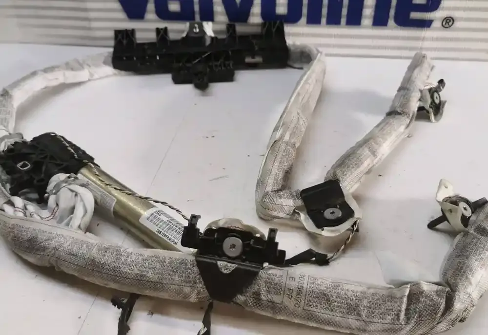 85913287802L штора подушек безопасности BMW 1 E81 E87 2005
