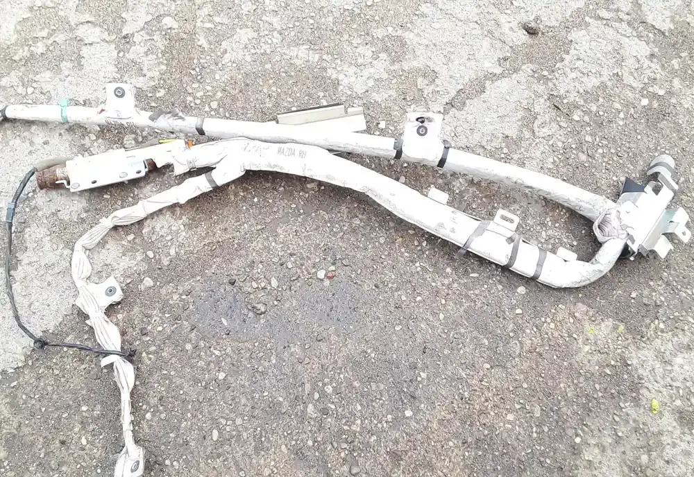 1045201 штора подушек безопасности Mazda 6 2010