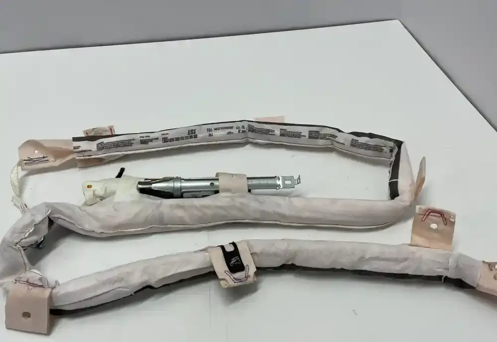 83F880742D штора подушек безопасности Audi Q3 F3 2019