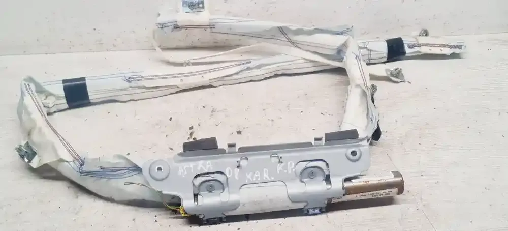 LBK83E30162 штора подушок безпеки Opel Astra H 2008