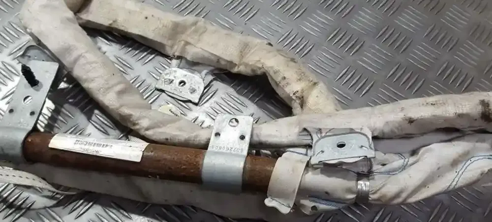 T7WSM1357A0376 штора подушек безопасности Chrysler Sebring (ST-22 - JR) 2003