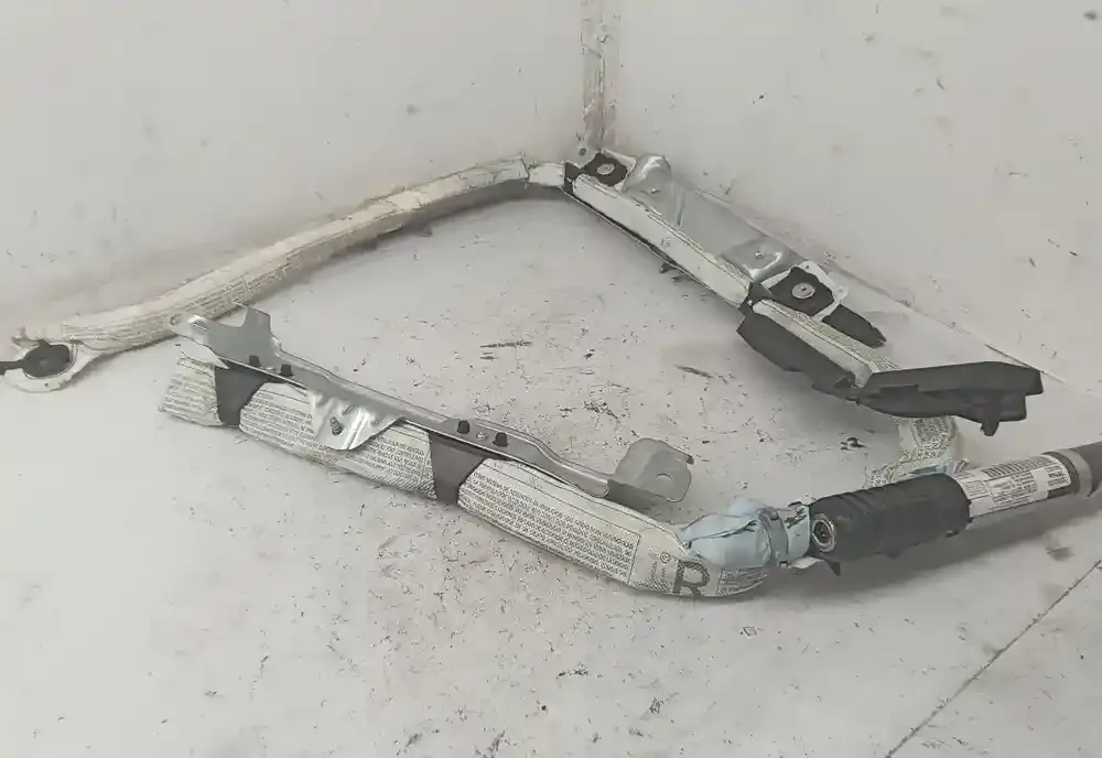 9117811 штора подушок безпеки BMW X1 E84 2011