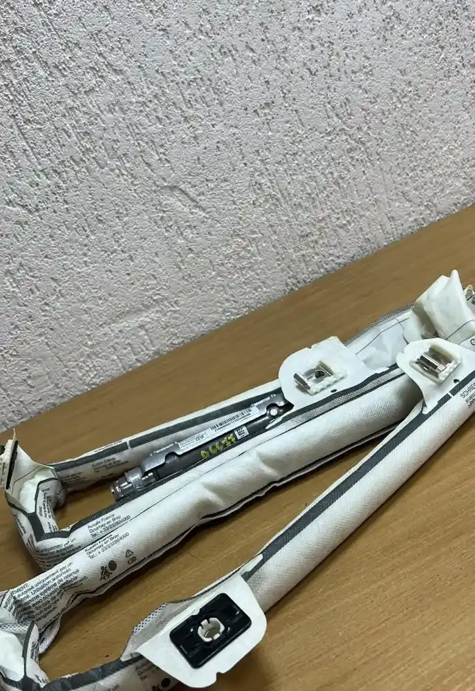 D6678 штора подушек безопасности Mercedes-Benz C W204 2007